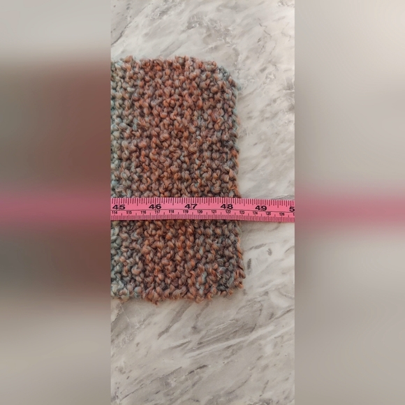 Handmade Knitted Scarf - Picture 3 of 4